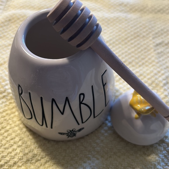 RAE DUNN Bumblebee Set - Picture 5 of 13